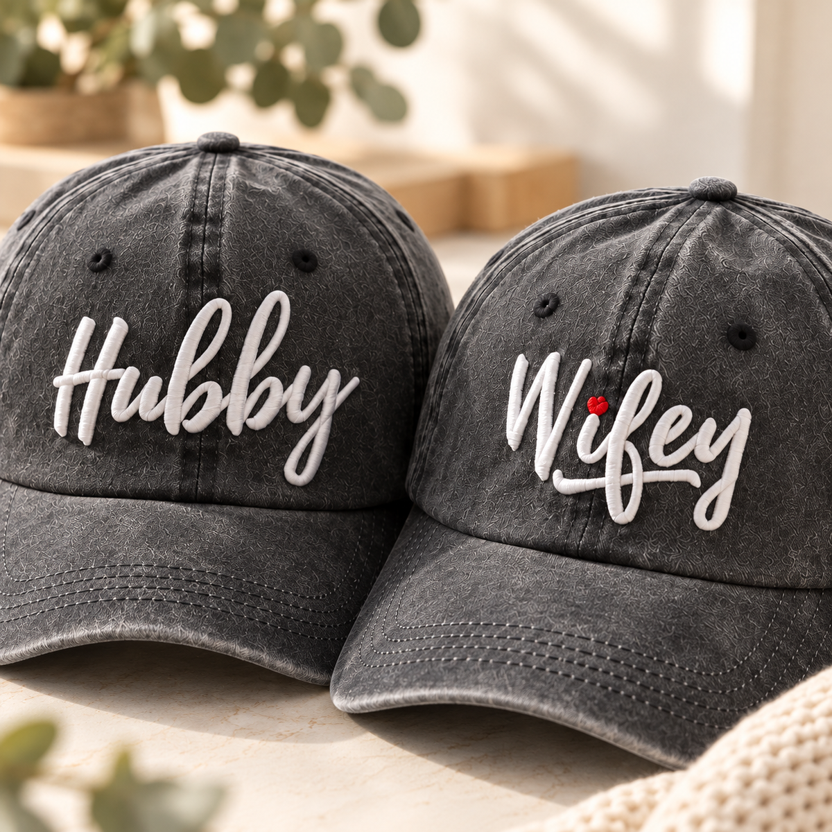 Personalized Hubby & Wifey Matching Hats - Set of 2 hat, Embroidered Couple Baseball Caps, Husband and Wife Anniversary Gift