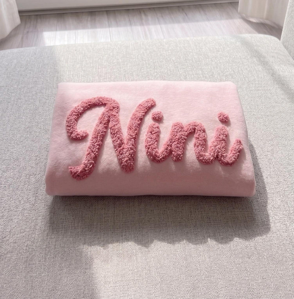 Custom Embroidered Chenille Yarn Grandma Sweatshirt, Cute Gigi Nana Nini Poppy Crewneck, Personalized Grandma Gift For Women Mom Mother