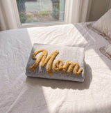 Custom Embroidered Chenille Yarn Mama Sweatshirt, Cute Cursive Mama Mimi Mom Mommy Crewneck, Personalized Mother Gift For Women Mom Grandma