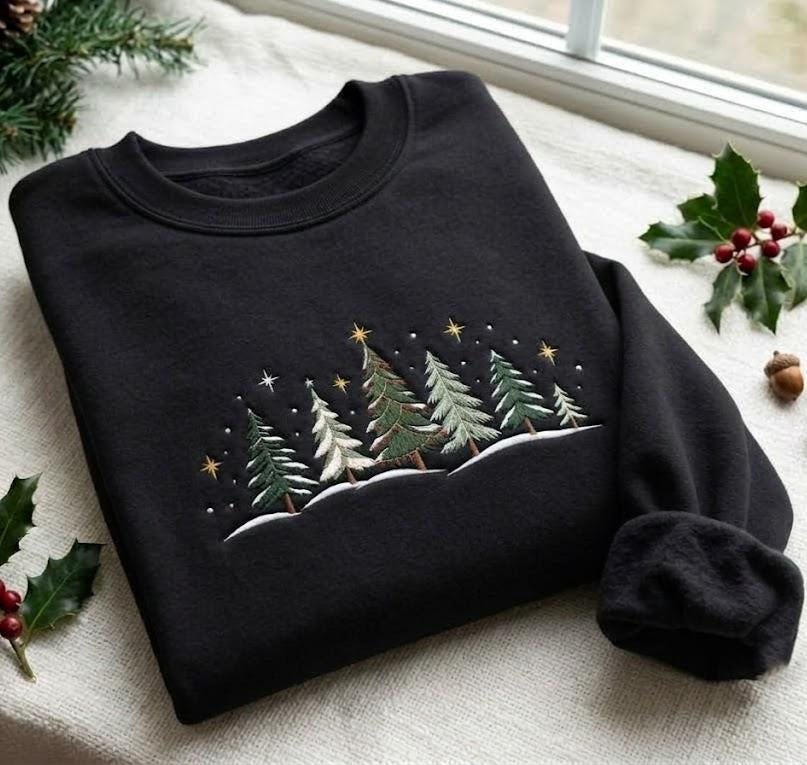 Green Pine Trees Starry Night Christmas Sweatshirt, Floral Patchwork Embroidered Crewneck